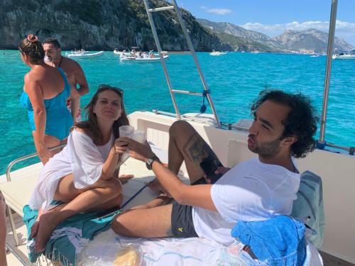 aperitivo a bordo nel Golfo di Orosei