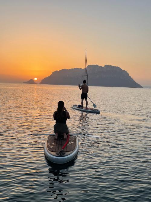Tavolara all'alba vista dal SUP