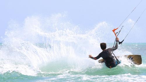 Vague et ski nautique