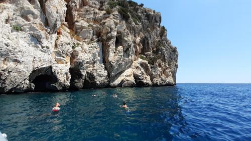 Snorkeling a Capo Figari