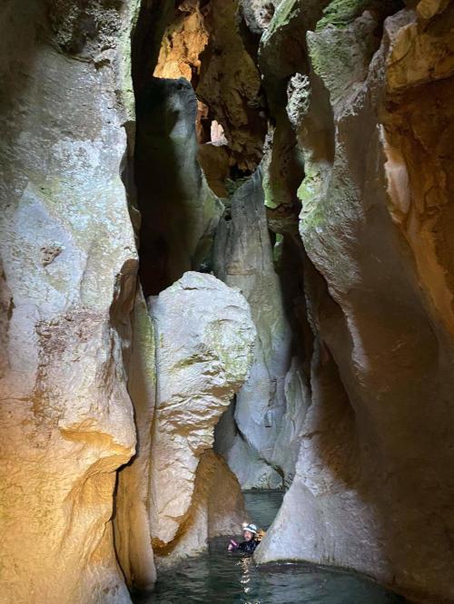 Innenraum der Donini-Grotte