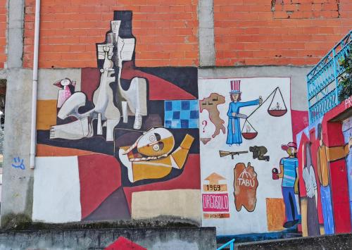 <p>Peintures murales dans les rues d’Orgosolo</p><p><br></p>