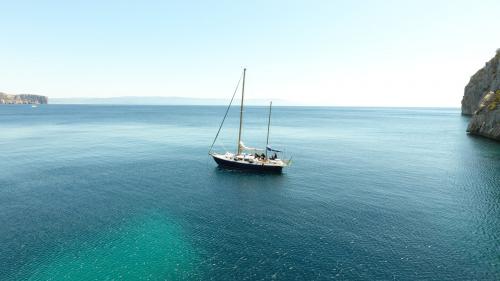<p>Segelboote segeln im Golf von Alghero</p><p><br></p>
