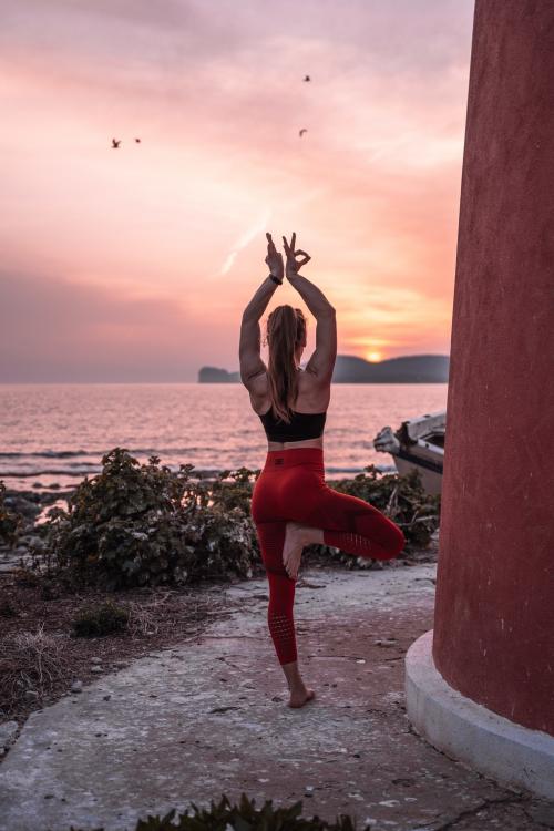 <p>Yoga class on the island of La Maddalenetta</p><p><br></p>