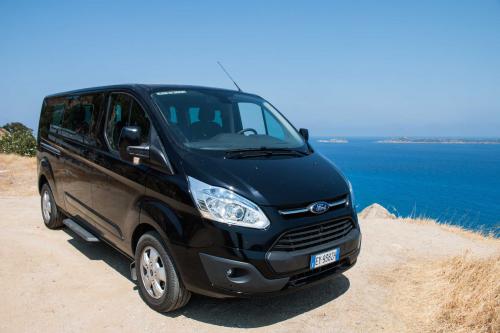 Minivan da 8 posti nella costa di Cagliari