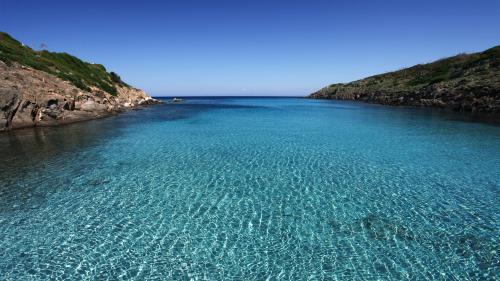 <p>Kristallklares Wasser der Insel Asinara</p><p><br></p>