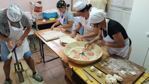 Traditional cooking workshop in Montresta near Bosa