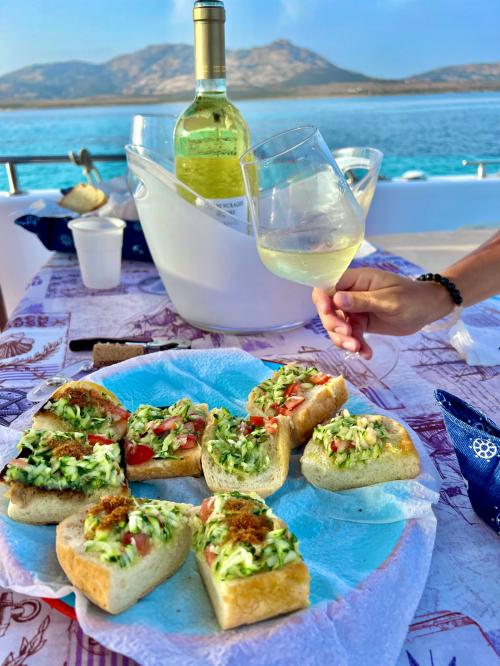 A boat aperitif in the Gulf of Asinara