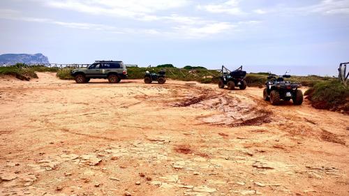 <p>Quad Tour mit Guide in Alghero</p><p><br></p>