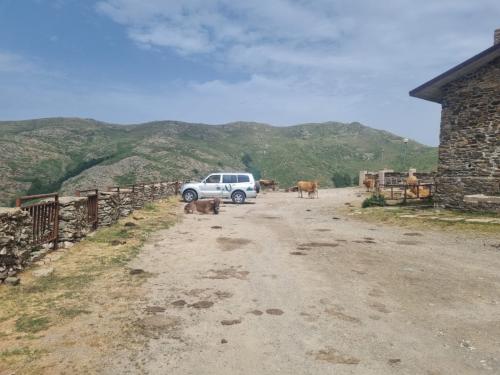 <p>Panoramic stop on the territory of Barbagia during a guided excursion by 4x4 from Ogliastra</p><p><br></p>
