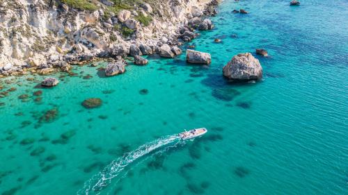 Foto Drohnenboot in den Gewässern von Cagliari