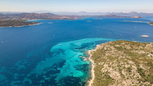 <p>Excursion in the morning or afternoon in the Protected Marine Area of Tavolara with skipper</p><p><br></p>