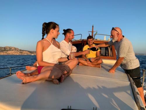 <p>Toast during evening tour in the Archipelago of La Maddalena by boat</p><p><br></p>