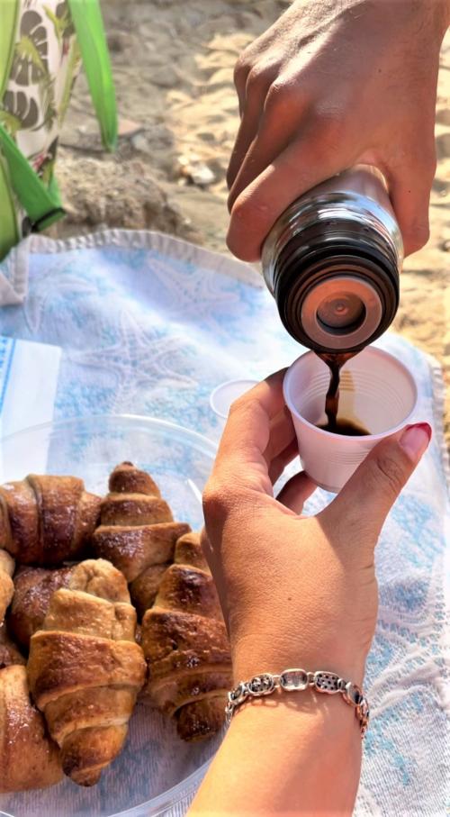 <p>Frühstück während der Kajak Tour</p><p><br></p>