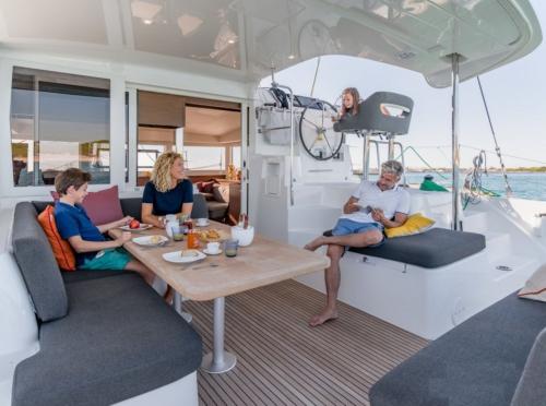 <p>Family aboard a catamaran during a tour with skipper in the Archipelago of La Maddalena</p><p><br></p>