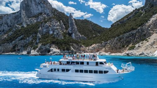 <p>Excursion d’une journée dans le golfe d’Orosei en bateau à moteur</p><p><br></p>