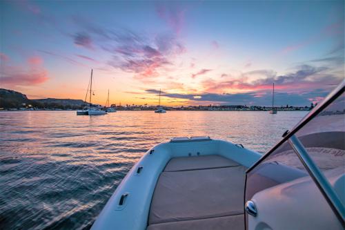 Kristallklares Meer bei Sonnenuntergangstouren in Cagliari