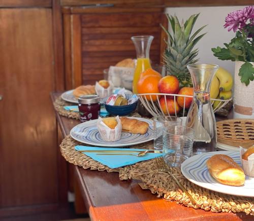 Detalles del desayuno en barco en Alghero