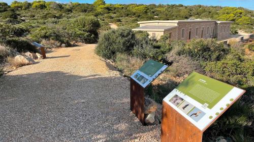 Descriptive panels at Punta Giglio