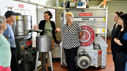 Guided tour of the Lotzorai oil mill