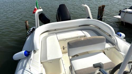 Beiboot-Sitzplätze am Heck