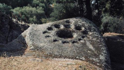 Détail de l'autel rupestre de Sato Stefano à Oschiri