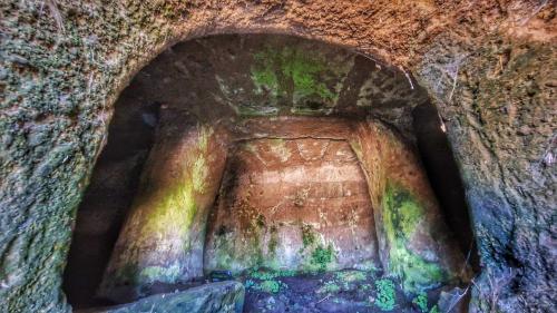 Interno di una domus de janas