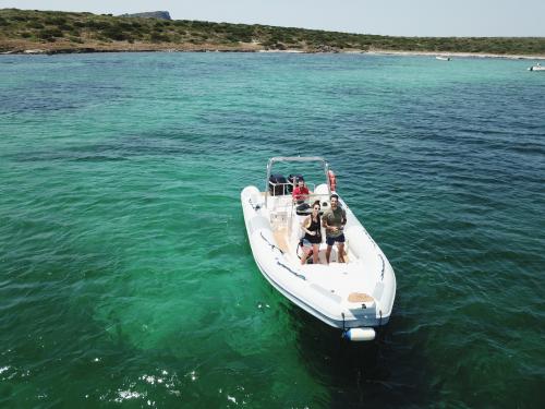 Inflatable boat with passengers on board