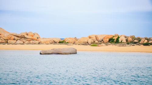 Blick auf den Hauptstrand von Lavezzi