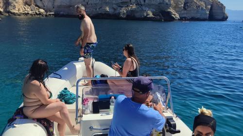 Participantes a bordo de la balsa en Sella del Diavolo