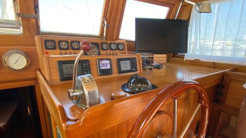 Cabine de contrôle de voilier à Costa Smeralda