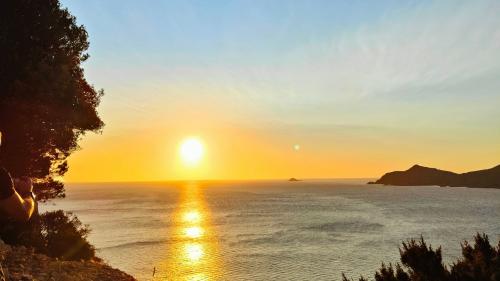 Puesta de sol en la isla de Tavolara