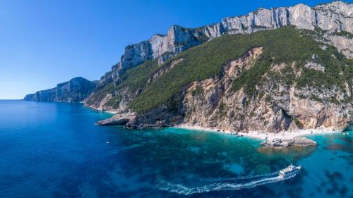 Vista dall'alto delle spiagge del Golfo di Orosei