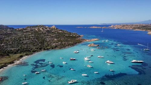 Aperçu des piscines Budelli  dans la mer de Sardaigne