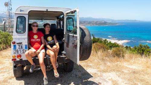 Jeep used on scenic tour to Biderosa and Cape Comino