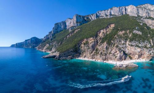 <p>Cala Mariolu</p><p><br></p>