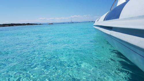 Bateau pneumatique en Corse