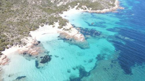 Küste des Archipels La Maddalena