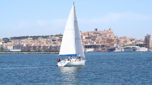 Escursione di vela da Cagliari