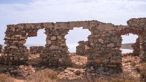 Vestiges anciens sur l'île de l'Asinara