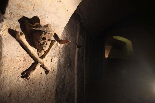 Skull inside the crypt of Cagliari cathedral<br>