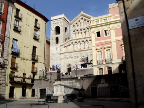 square with historical buildings in Cagliari