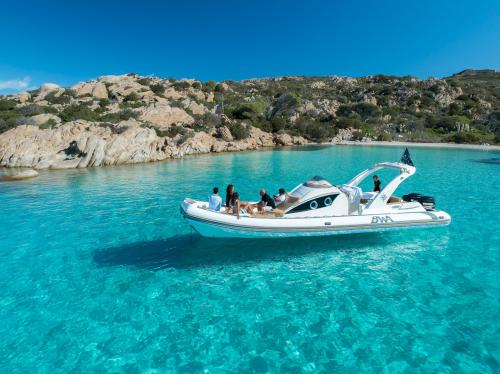 Inflatable boat with passengers on board