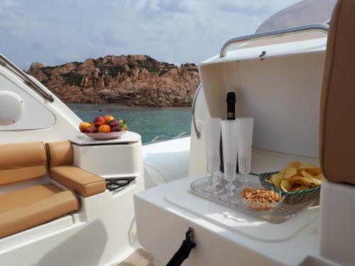 Aperitif served on board a rubber dinghy in the La Maddalena Archipelago