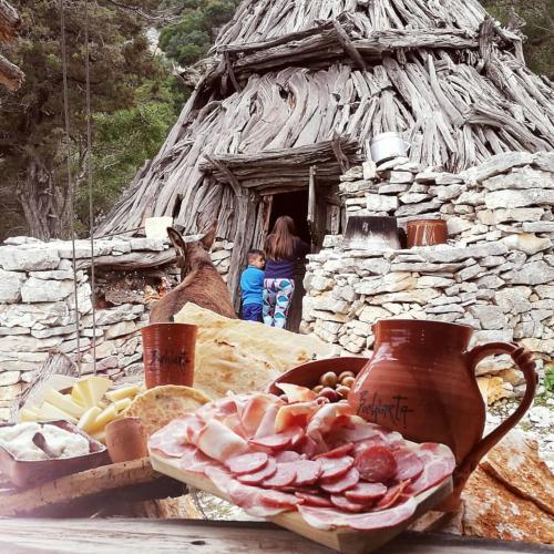 Aperitif in the sheepfold