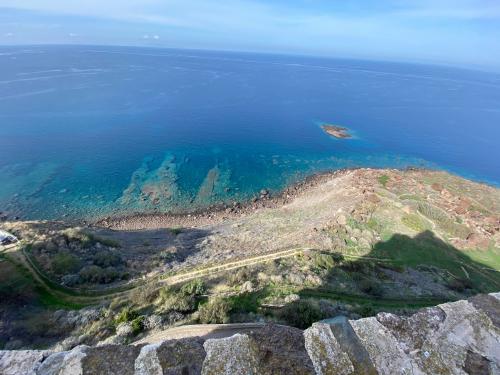 vista panorámica al mar de Castelsardo