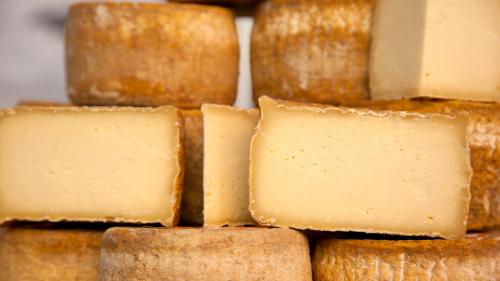 <p>Fromage produit dans une ferme à Burgos pendant le laboratoire avec guide</p><p><br></p>