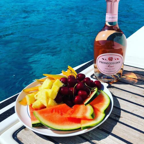 Fruit served on board a sailing boat during the excursion