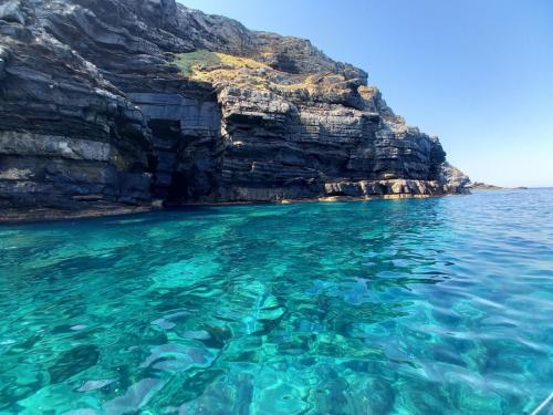 Mare cristallino in cui fare snorkeling all'Asinara