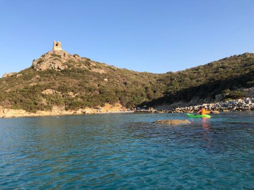 Escursione in kayak a Capo Carbonara